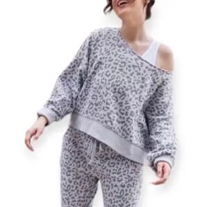 aerie Off The Shoulder Gray Leopard Print Sweatshirt